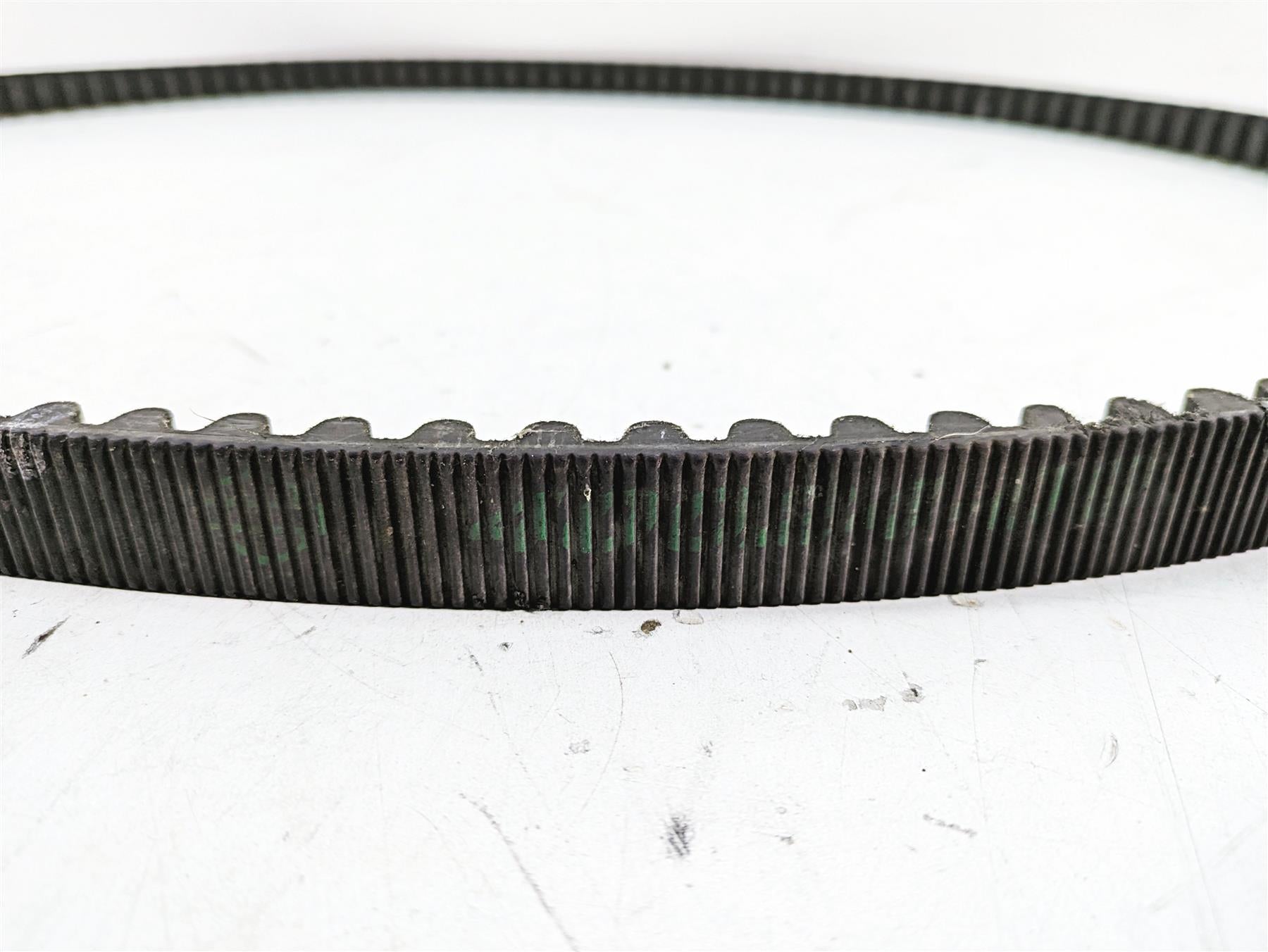 2011 Harley Touring FLHR Road King Rear Drive Belt 140T 1" 40024-09A {{ shop.shopifyCountryName }} - Mototech271