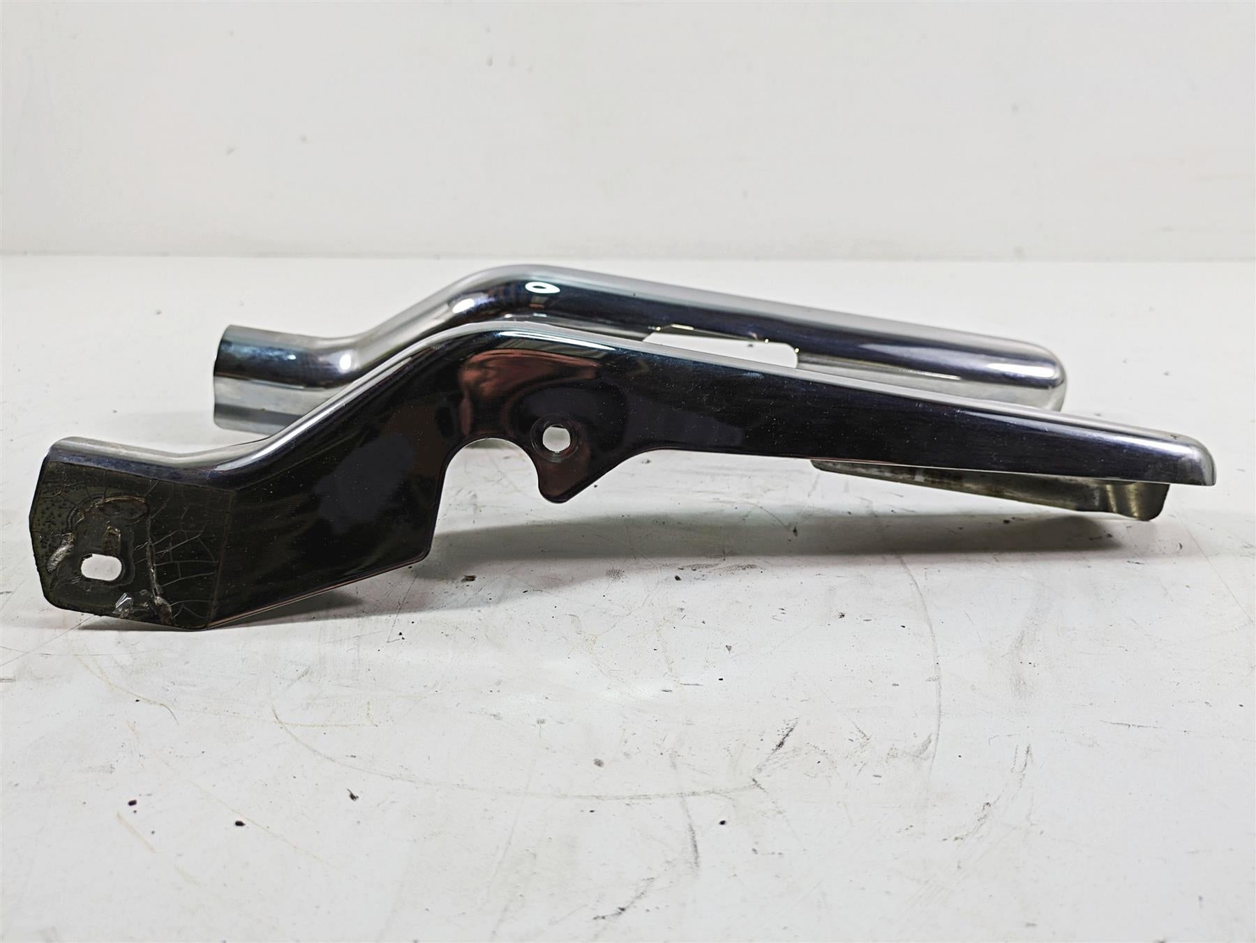 2005 Harley Touring FLHTCUI Electra Glide Rear Frame Chrome Struts 47502-97 {{ shop.shopifyCountryName }} - Mototech271
