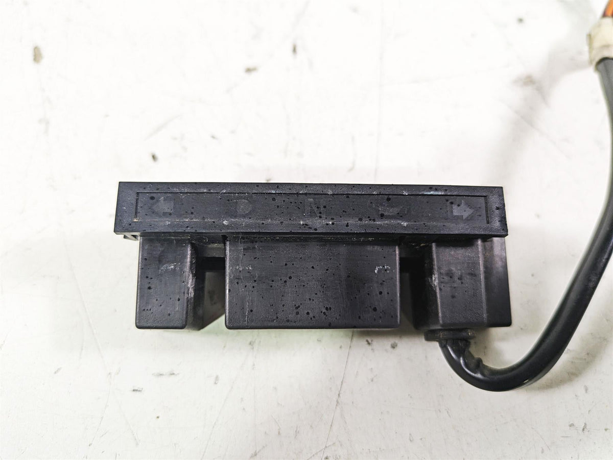 2005 Harley Softail FLSTFSE CVO Fat Boy Instrument Indicator Lights 68113-99C {{ shop.shopifyCountryName }} - Mototech271