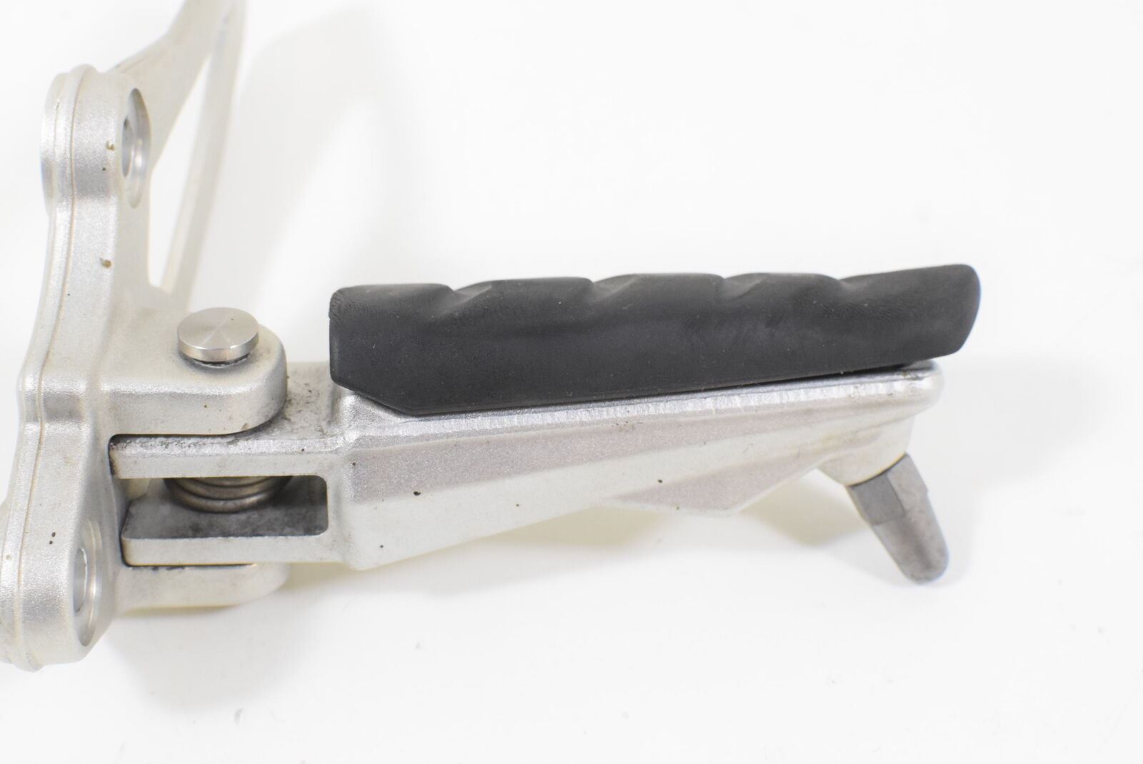 2014 BMW R1200R R1200 R K27 Front Right Footpeg Shifter Peg 46717728691 {{ shop.shopifyCountryName }} - Mototech271