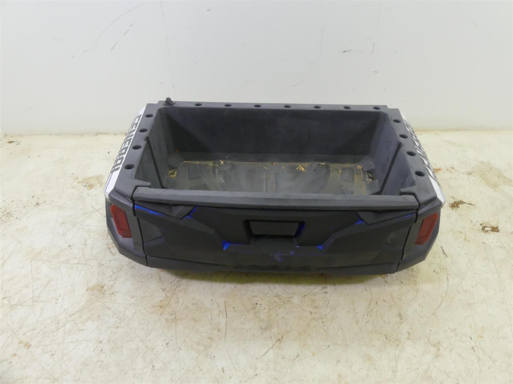 2018 Polaris General 1000 EPS Rear Trunk Bed Storage + Cover Set 2207138 {{ shop.shopifyCountryName }} - Mototech271