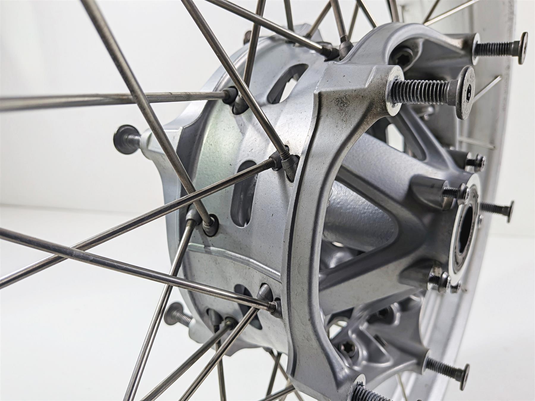 2016 BMW R1200 GS K50 19x3 Spoke Front Wheel Rim 36318528530 36318528529 {{ shop.shopifyCountryName }} - Mototech271