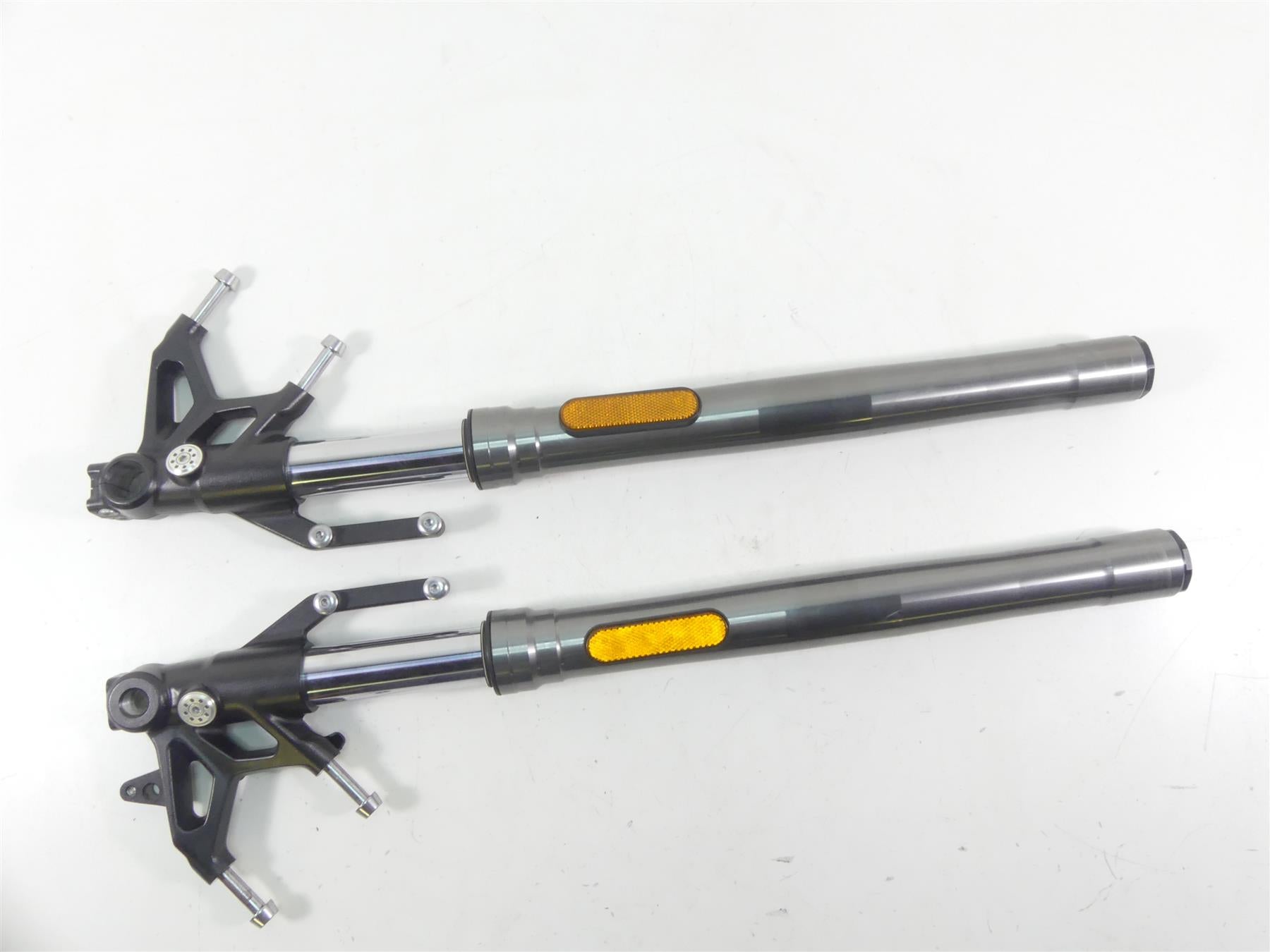 2018 Triumph Street Triple 765RS Front Straight Showa Forks T2041654 T2041653