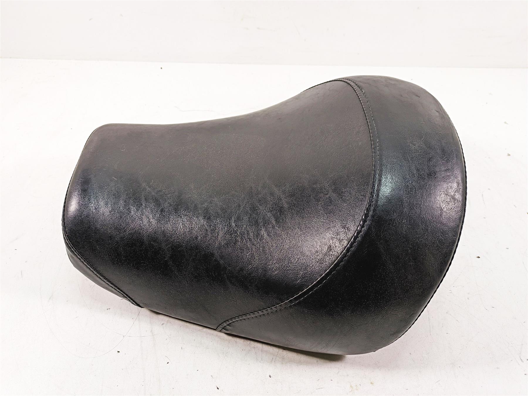 1997 Kawasaki VN1500 Vulcan Front Rider Seat Saddle - No Tears 53001-1806 {{ shop.shopifyCountryName }} - Mototech271