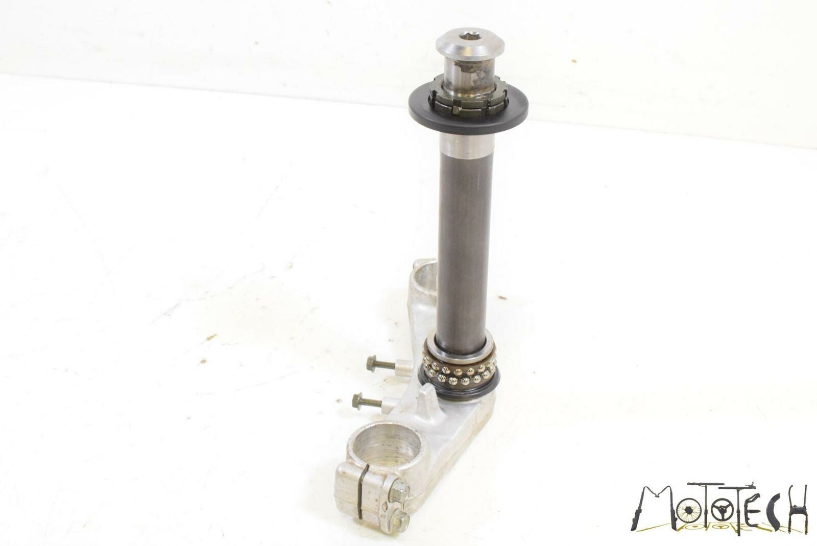 2005 Kawasaki ZZR1200 ZX1200 Lower Triple Tree Steering Yoke 44037-0008 {{ shop.shopifyCountryName }} - Mototech271