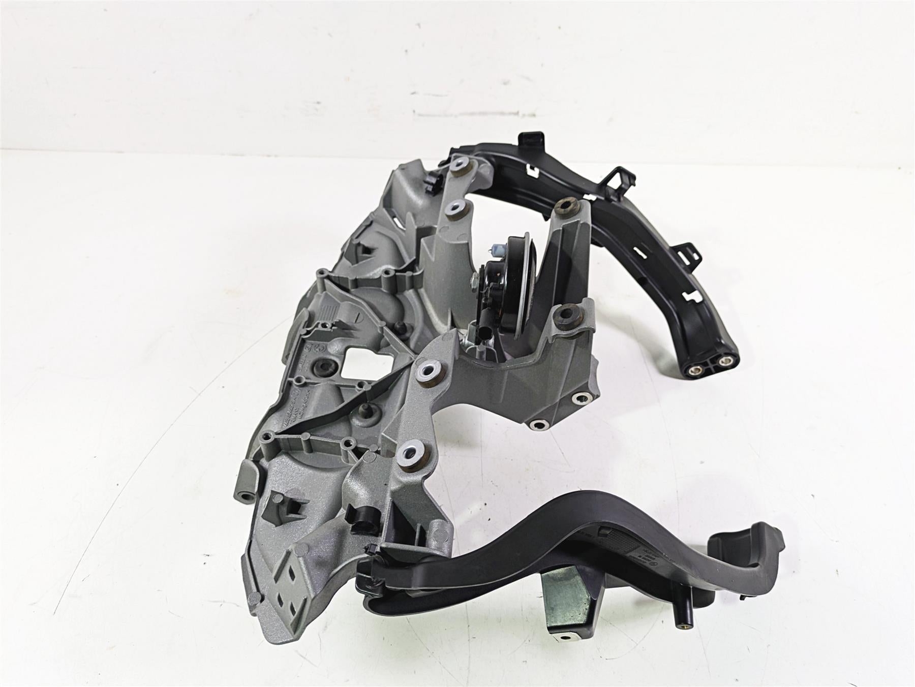 2016 BMW R1200RS K54 Front Stay Holder Carrier Mount 46638546875 {{ shop.shopifyCountryName }} - Mototech271