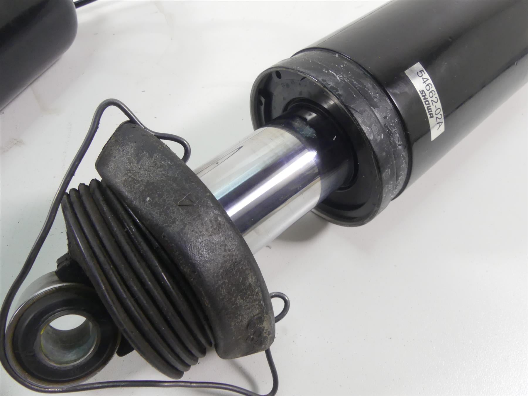 2004 Harley FLHTC SE CVO Electra Glide Rear 12" Showa Shock Set 54662-02A {{ shop.shopifyCountryName }} - Mototech271
