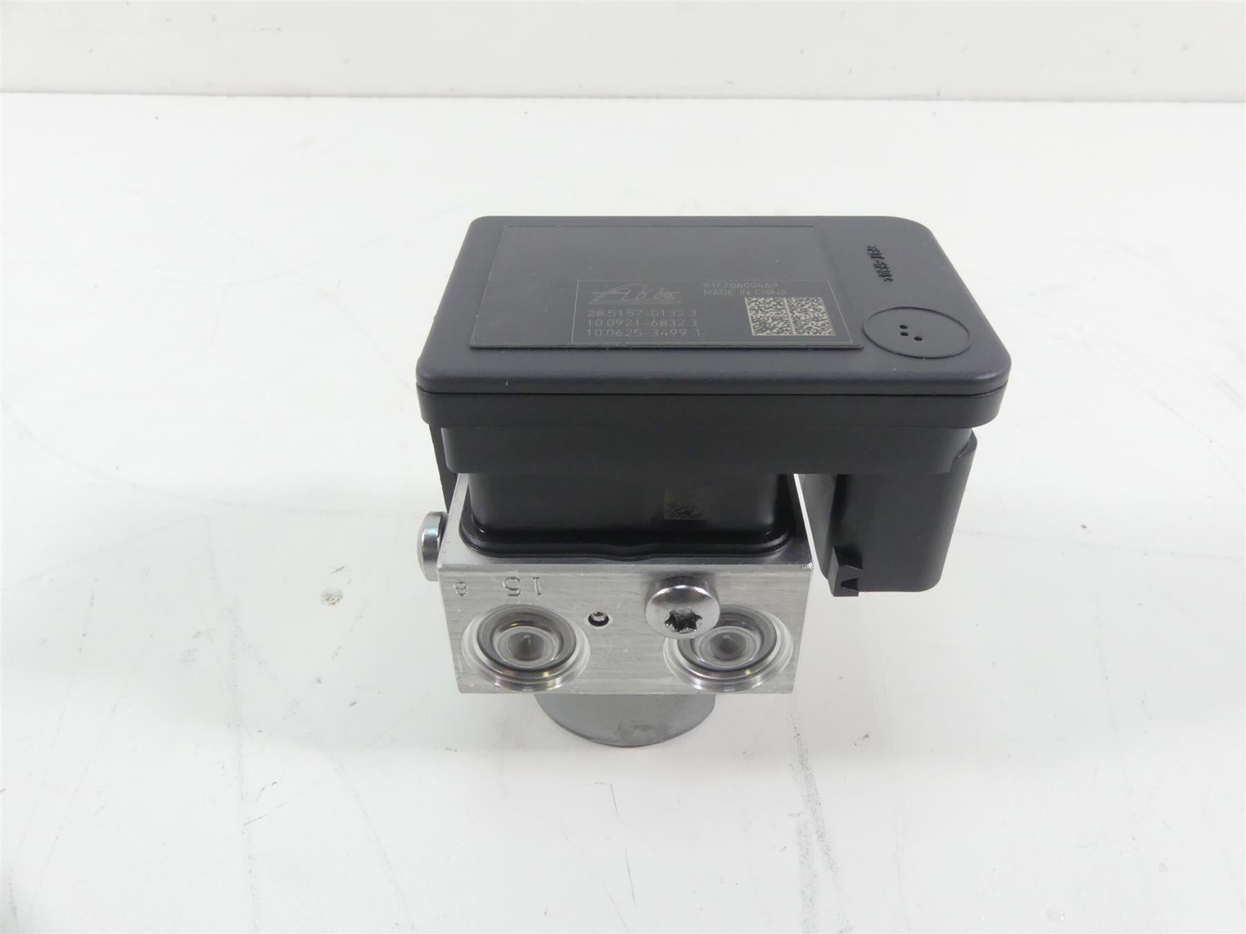 2018 Triumph Street Triple 765RS Abs Brake Pump Pressure Control Module T2025959 {{ shop.shopifyCountryName }} - Mototech271