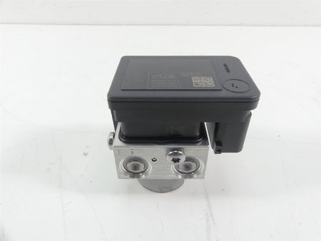 2018 Triumph Street Triple 765RS Abs Brake Pump Pressure Control Module T2025959 {{ shop.shopifyCountryName }} - Mototech271