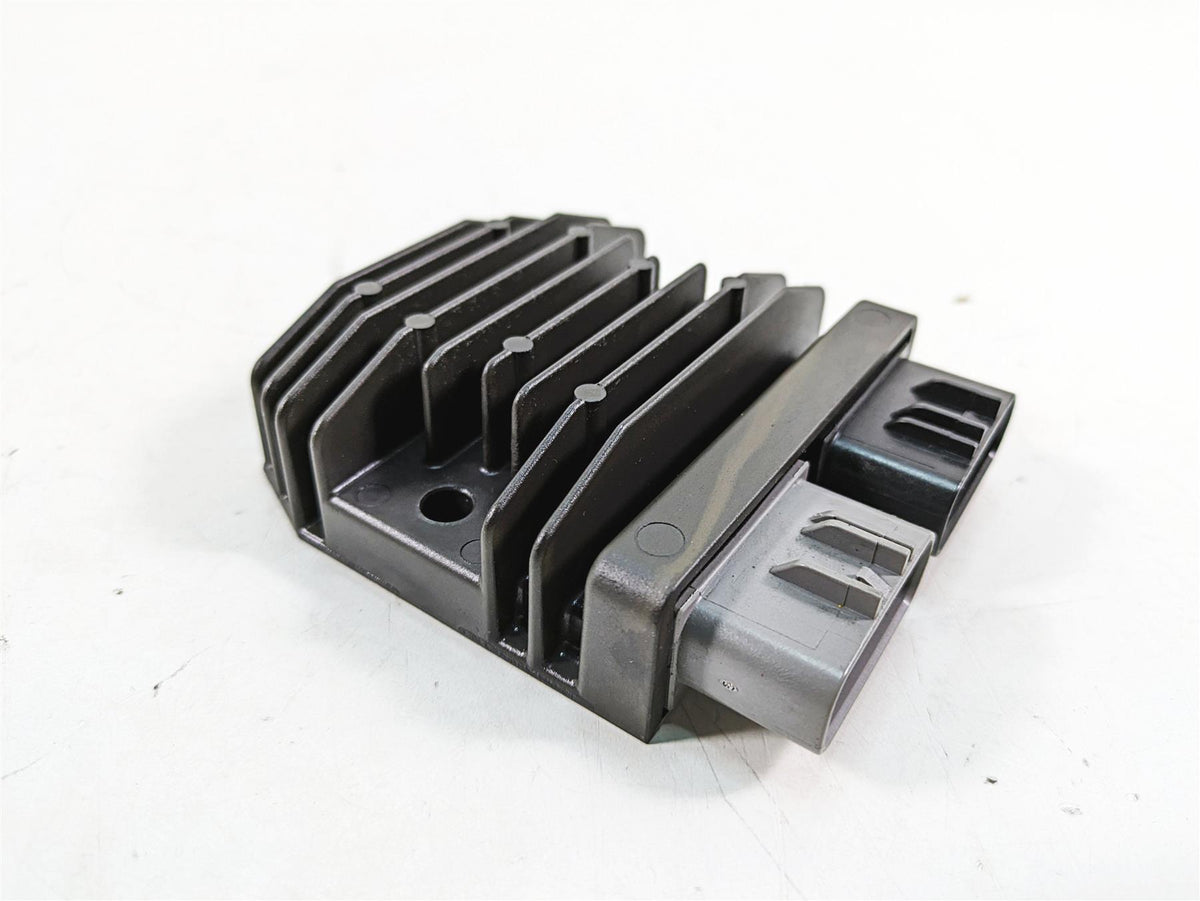 2016 Ducati Panigale 1299 S Rectifier Voltage Regulator 54040301B FH020AA {{ shop.shopifyCountryName }} - Mototech271
