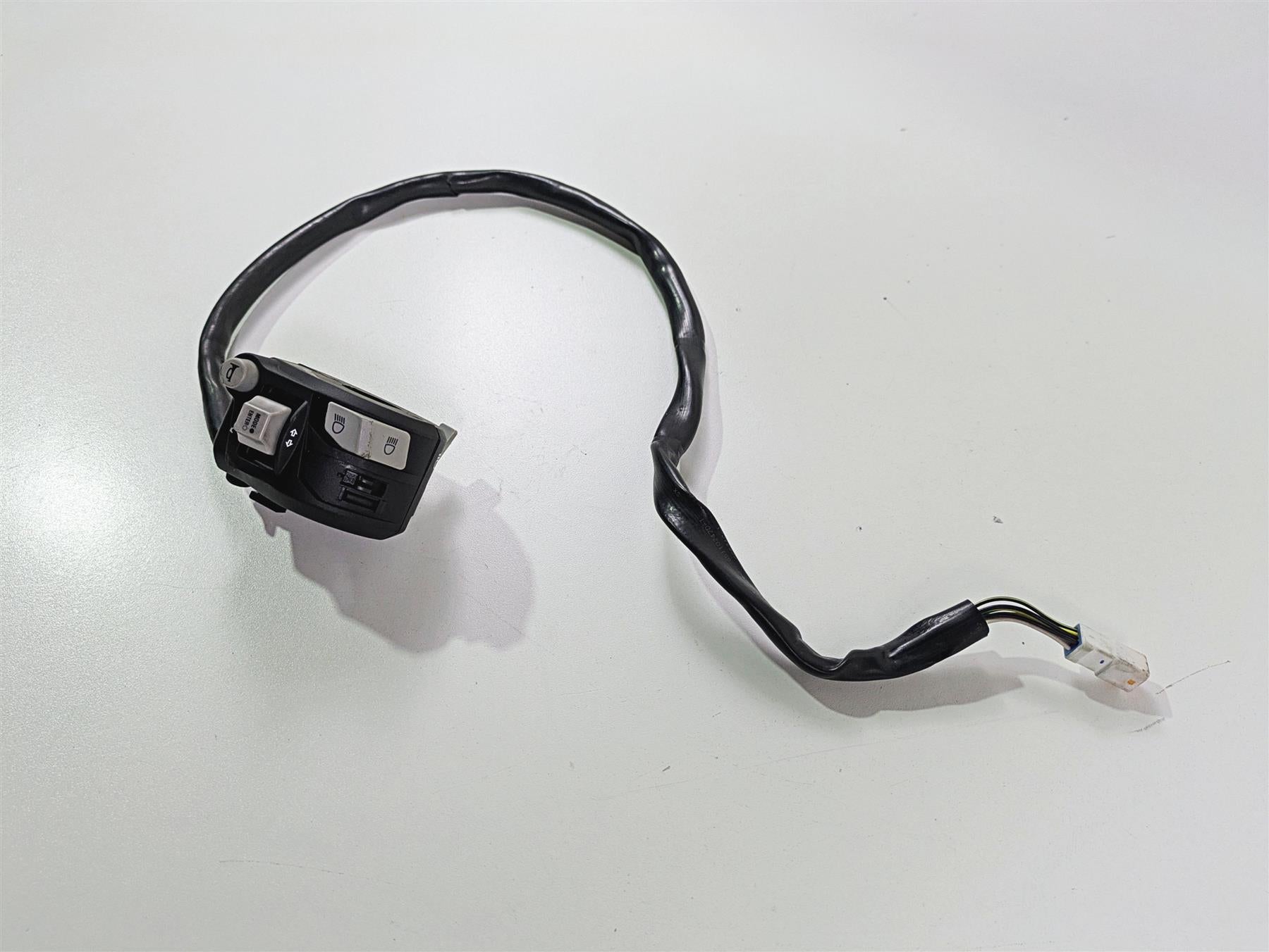2022 Ducati Streetfighter V2 Left Hand Control Switch Light 65110242D {{ shop.shopifyCountryName }} - Mototech271