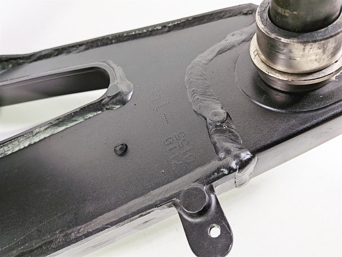 2008 Yamaha YZF R1 RN19 Straight Swingarm Swing Arm 4C8-22110-10-00 {{ shop.shopifyCountryName }} - Mototech271