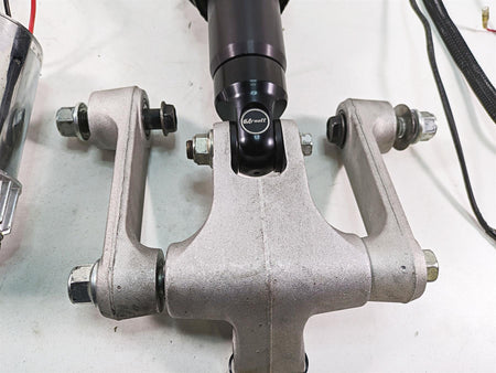2016 Suzuki M109R VZR1800 Arnott Ultimate Ride Air Suspension Kit - Read MC-2911 {{ shop.shopifyCountryName }} - Mototech271