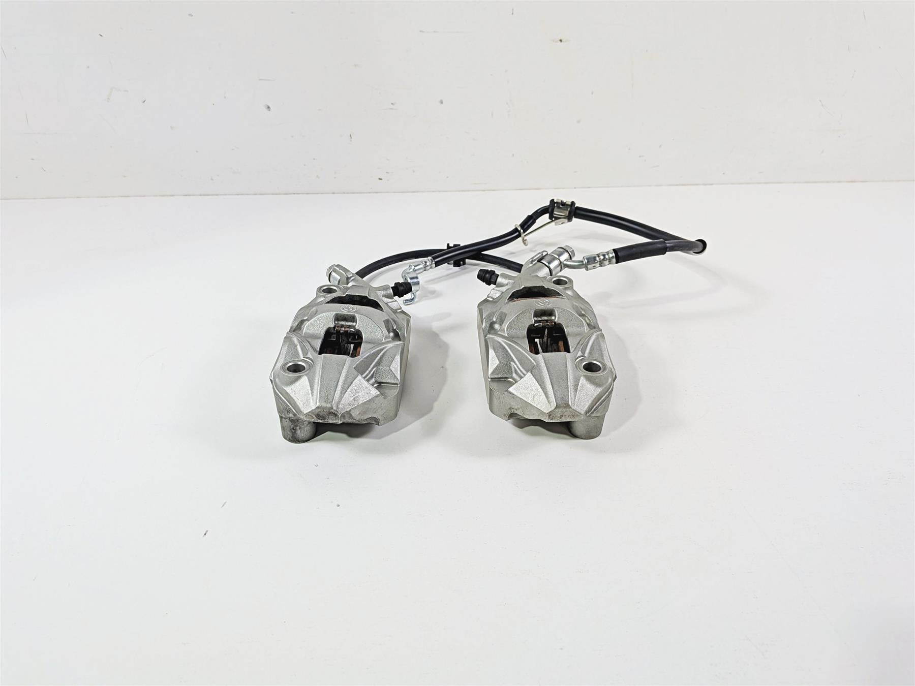 2024 Suzuki GSXR600 Front Brake Caliper Set Brembo 108mm 59300-17K20-999 {{ shop.shopifyCountryName }} - Mototech271