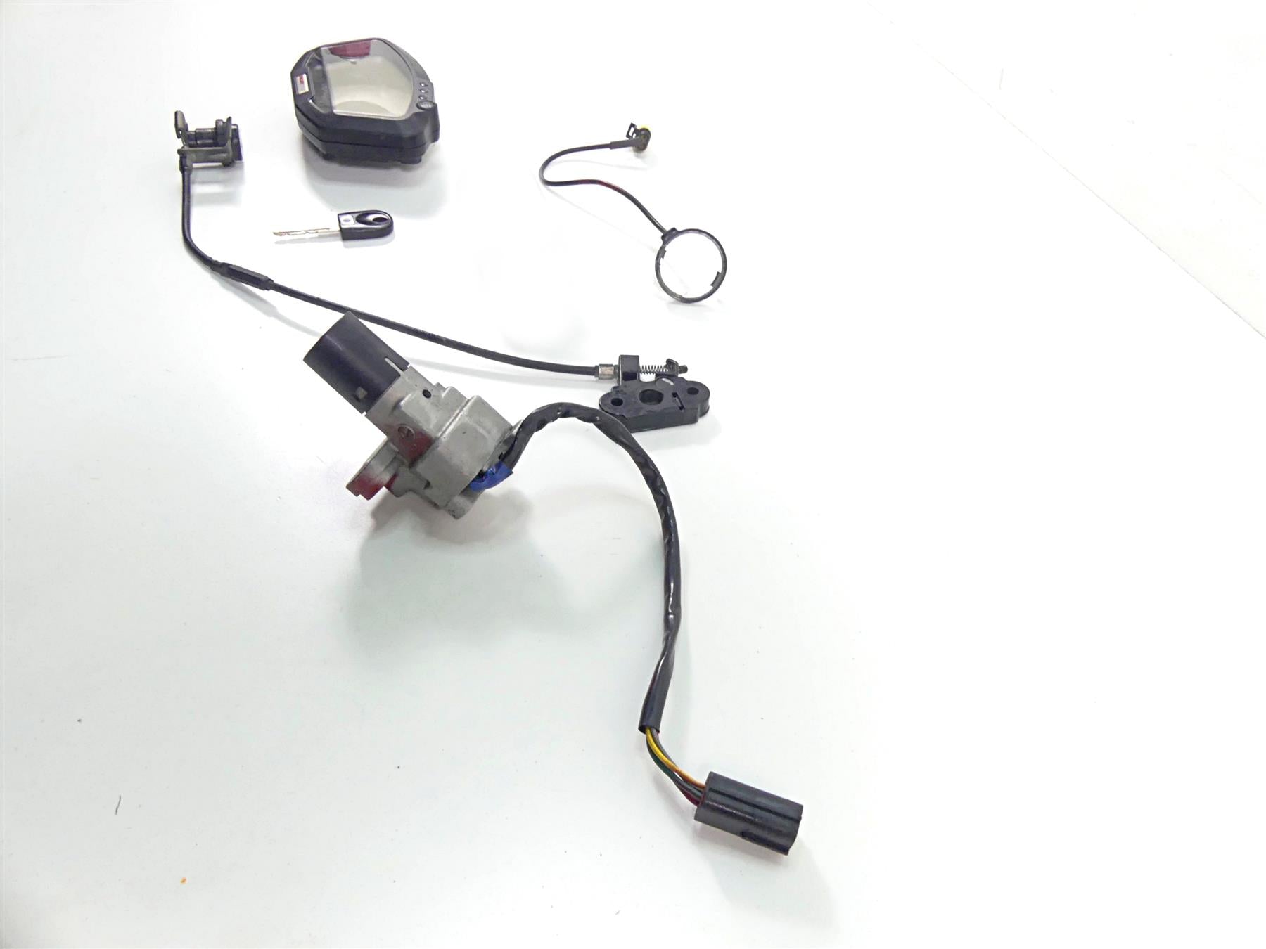 2008 Ducati 848 SBK Speedometer Gauge 1k Ignition Switch Key 40610733A 59820541A {{ shop.shopifyCountryName }} - Mototech271
