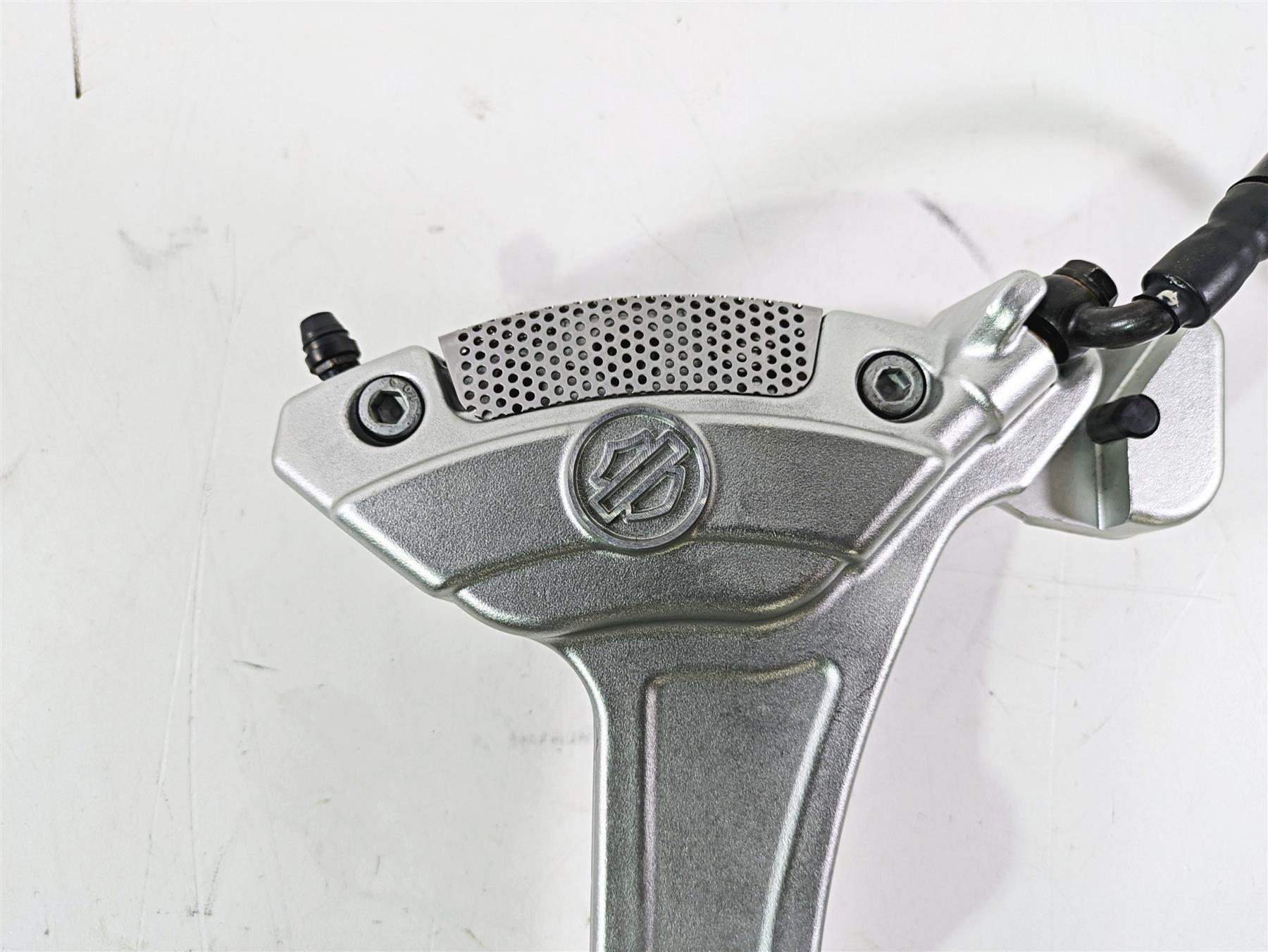 2006 Harley VRSCR Street V-Rod Rear Brake Caliper Silver 44557-06A {{ shop.shopifyCountryName }} - Mototech271