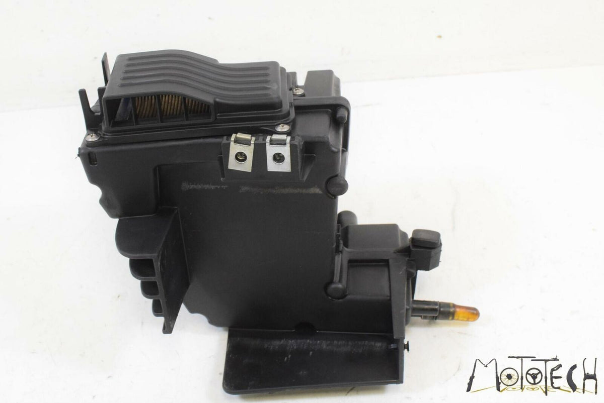 2017 Moto Guzzi 750 V7 III Special Air Cleaner Breather Filter Box 2B002959 {{ shop.shopifyCountryName }} - Mototech271