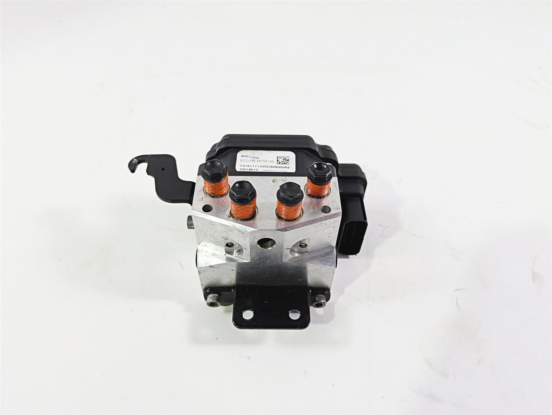 2016 Harley VRSCDX Night Rod Abs Brake Pump Module Unit 40664-08A {{ shop.shopifyCountryName }} - Mototech271