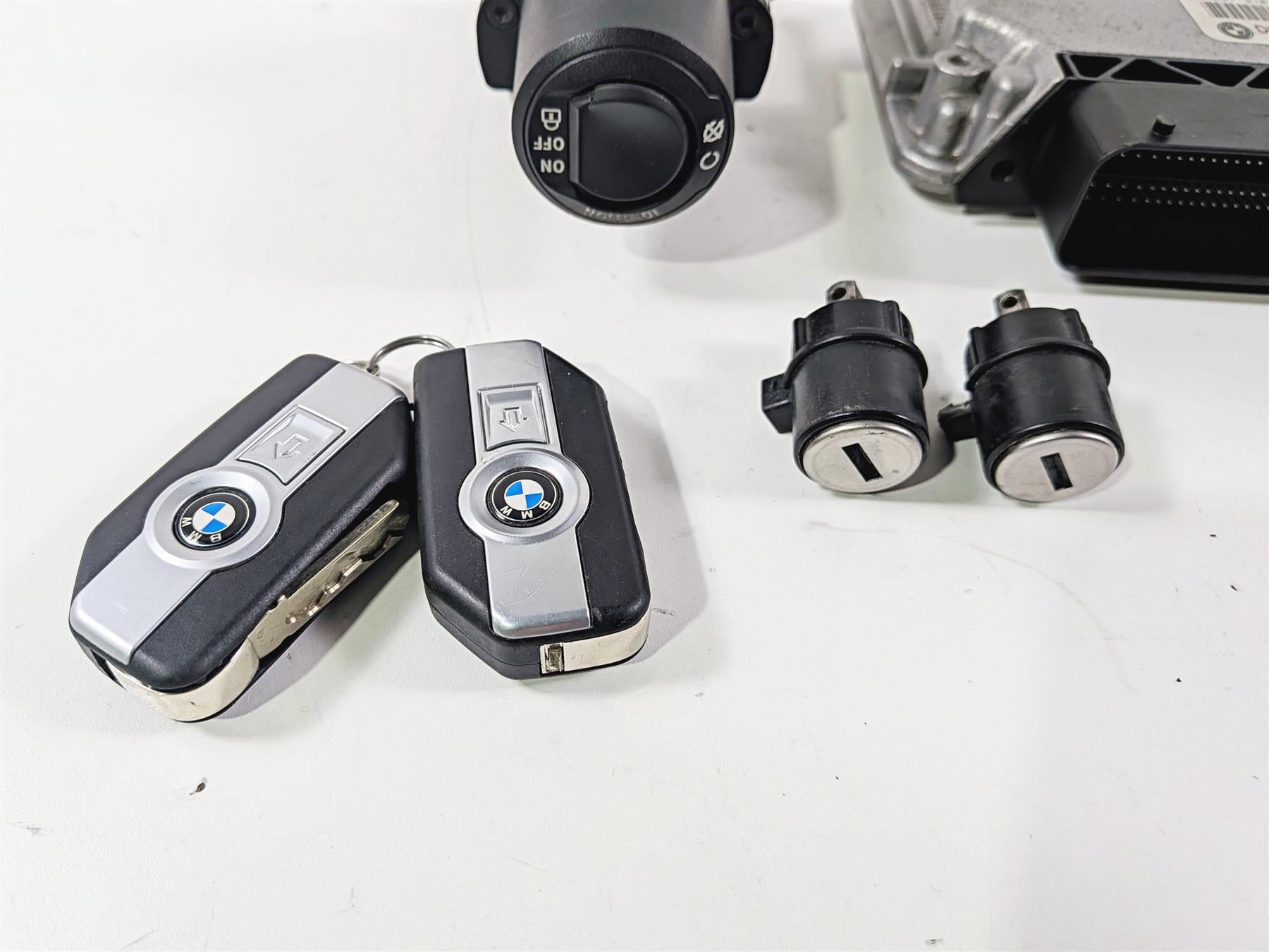 2016 BMW R1200RT RT RTW K52 Cdi Hands Free Ignition Switch Key 13618559224 {{ shop.shopifyCountryName }} - Mototech271