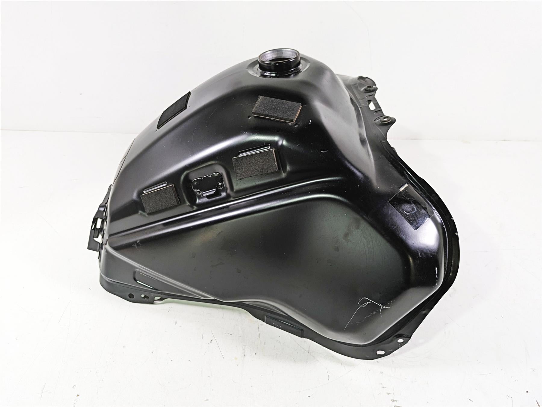 2021 Yamaha Tenere 700 XTZ7 Fuel Gas Petrol Tank BW3-24110-01-P1 BW3-24110-02-P1 {{ shop.shopifyCountryName }} - Mototech271