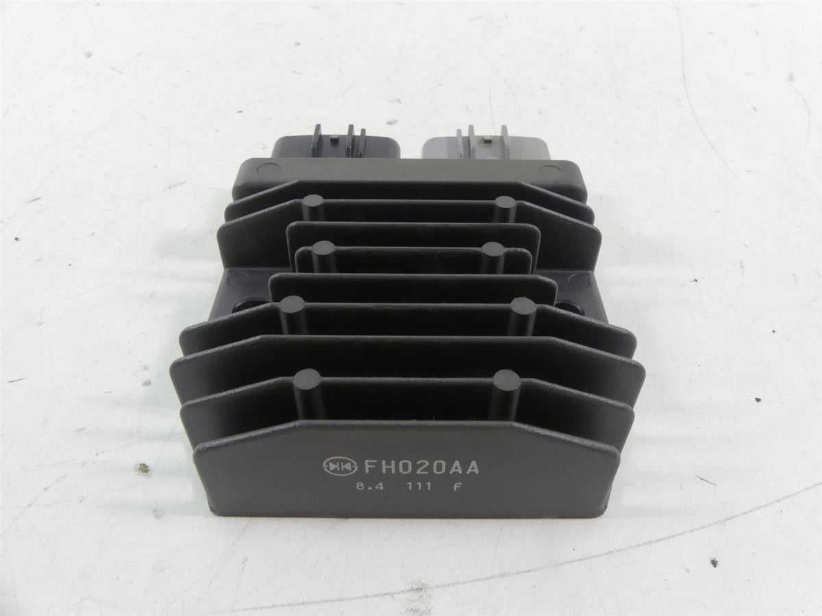2019 Triumph Street Triple 765R Rectifier Voltage Regulator T1300675 {{ shop.shopifyCountryName }} - Mototech271