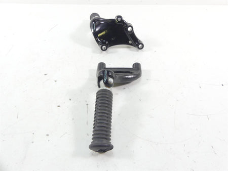 2020 Harley XL1200 CX Sportster Roadster Rear Passenger Footpeg Set 50500233 {{ shop.shopifyCountryName }} - Mototech271