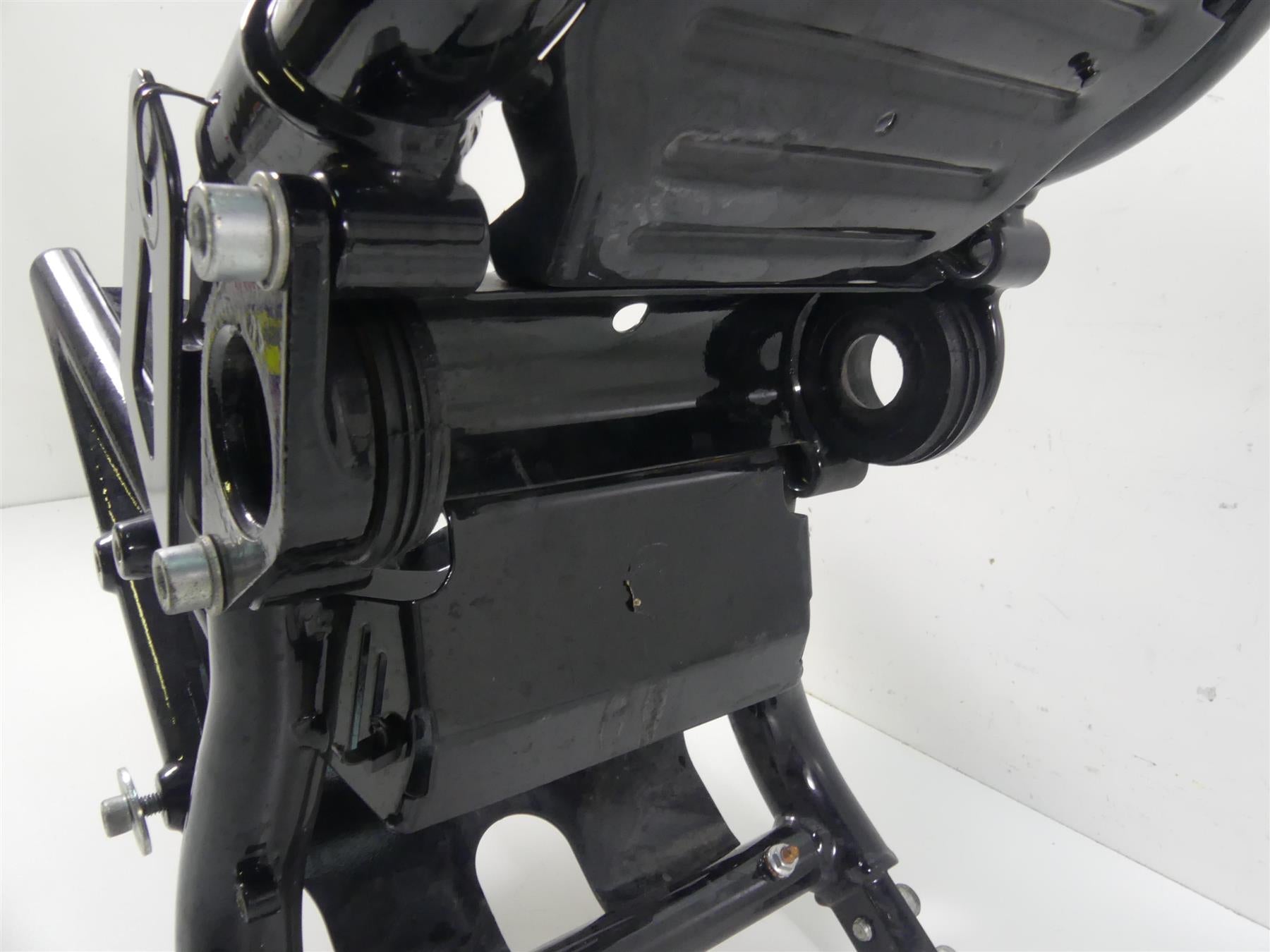 2011 Harley VRSCF Muscle Rod Straight Main Frame Chassis With Texas Salvage Title 47764-08 {{ shop.shopifyCountryName }} - Mototech271
