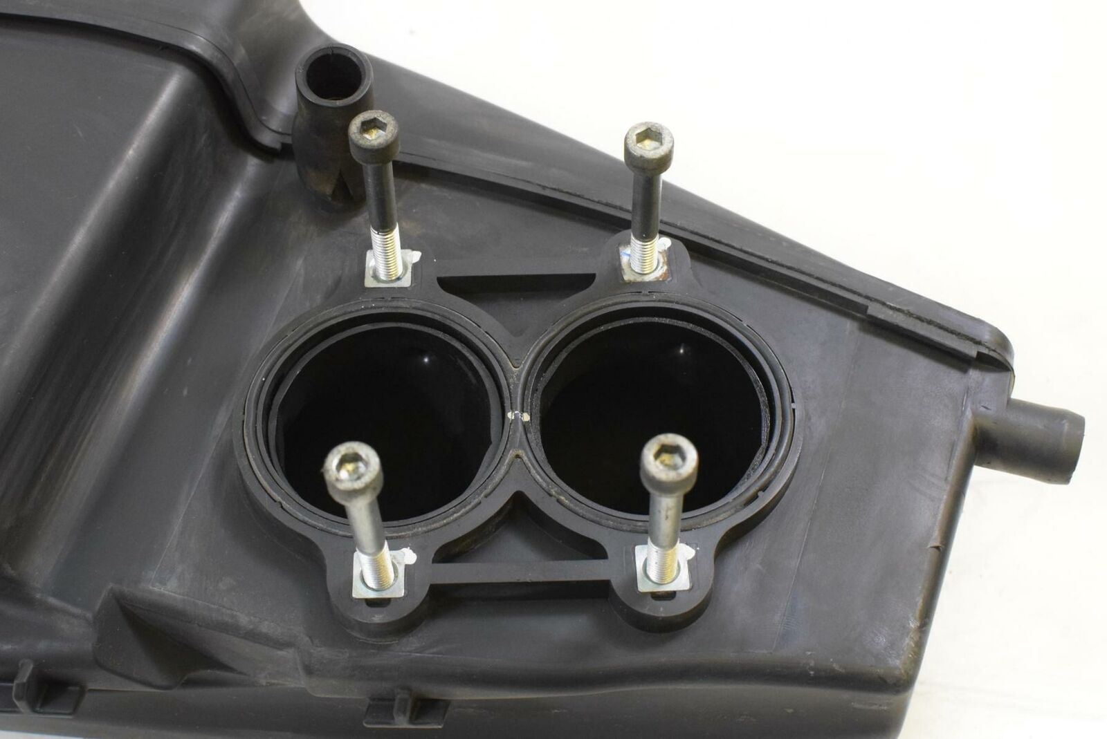 2015 Victory Gunner 106ci Air Cleaner Breather Filter Assembly 1017565 {{ shop.shopifyCountryName }} - Mototech271