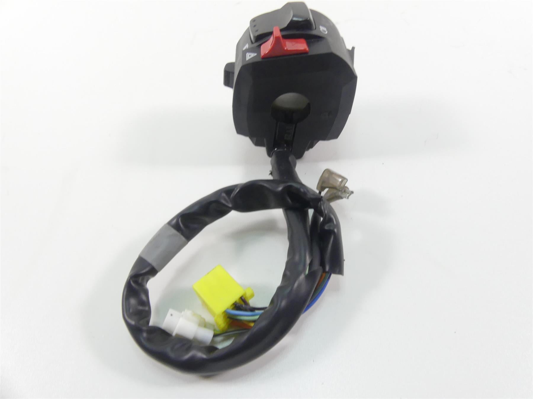 2022 Suzuki GSXR750 Left Hand Turn Signal Light Mode Control Switch 37400-14J00 {{ shop.shopifyCountryName }} - Mototech271