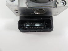 Load image into Gallery viewer, 2014 BMW K1600 GTL K48   Abs Brake Pump Pressure Module Unit 8536819
