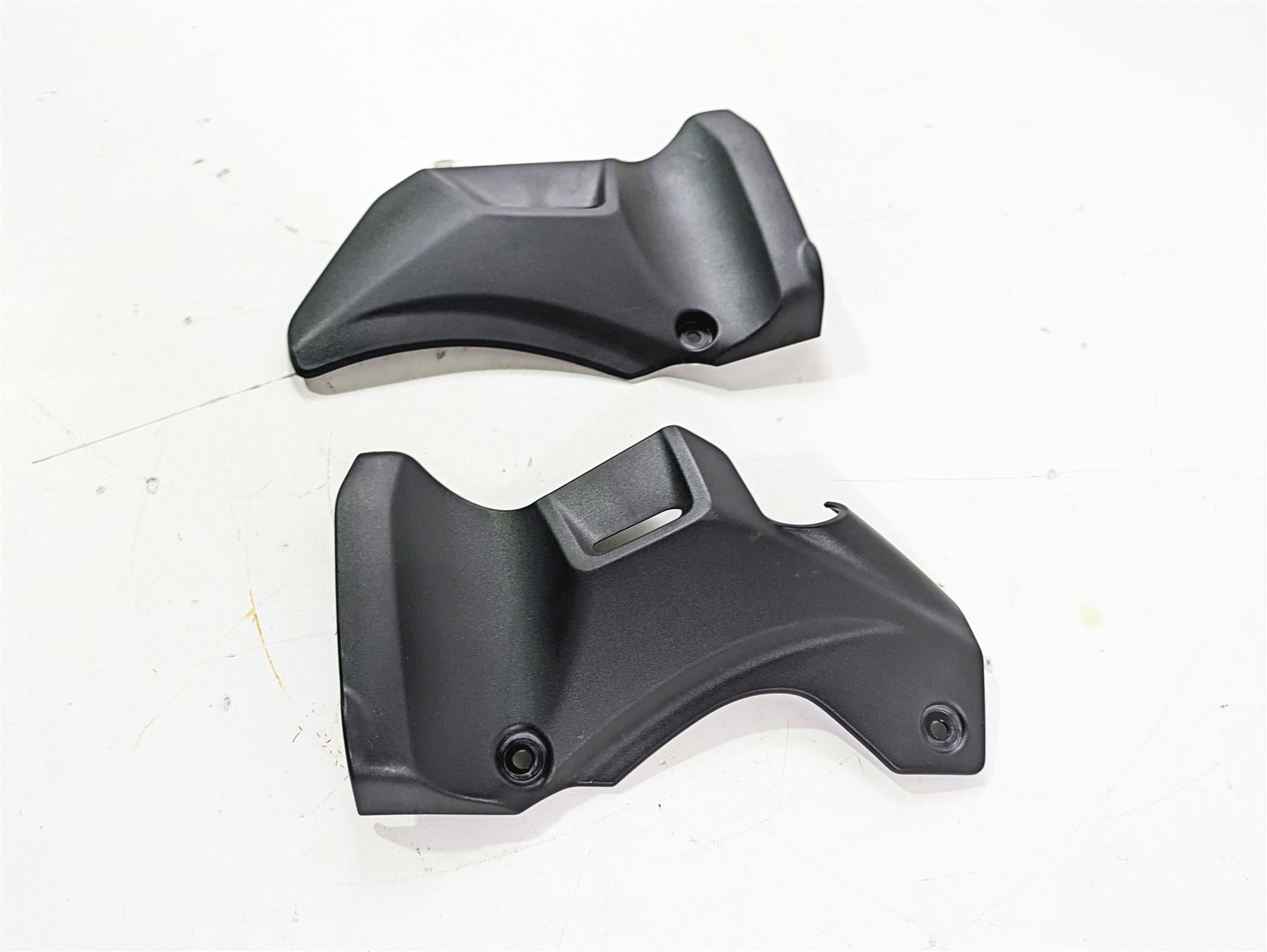 2022 Kawasaki ZR900RS Cafe Neck Frame Cover Fairing Set 14093-0621 14093-0620 {{ shop.shopifyCountryName }} - Mototech271