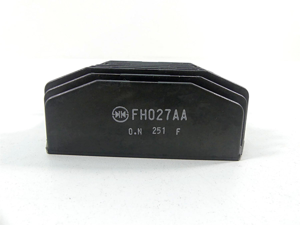 2022 Triumph Speed Triple 1200 RS Rectifier Voltage Regulator T1300679 FH027AA {{ shop.shopifyCountryName }} - Mototech271