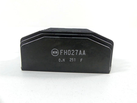 2022 Triumph Speed Triple 1200 RS Rectifier Voltage Regulator T1300679 FH027AA {{ shop.shopifyCountryName }} - Mototech271