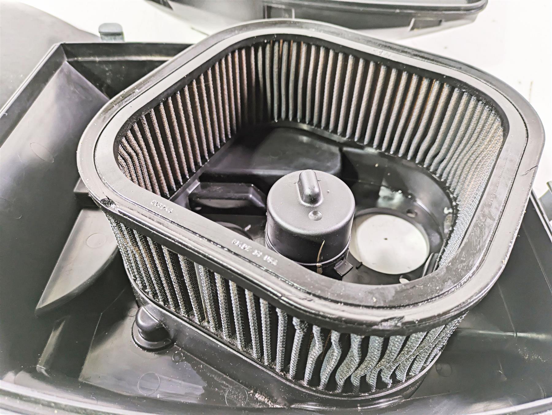 2012 Harley VRSCF Muscle V Rod Air Box Cleaner Breather Filter 29434-03B {{ shop.shopifyCountryName }} - Mototech271