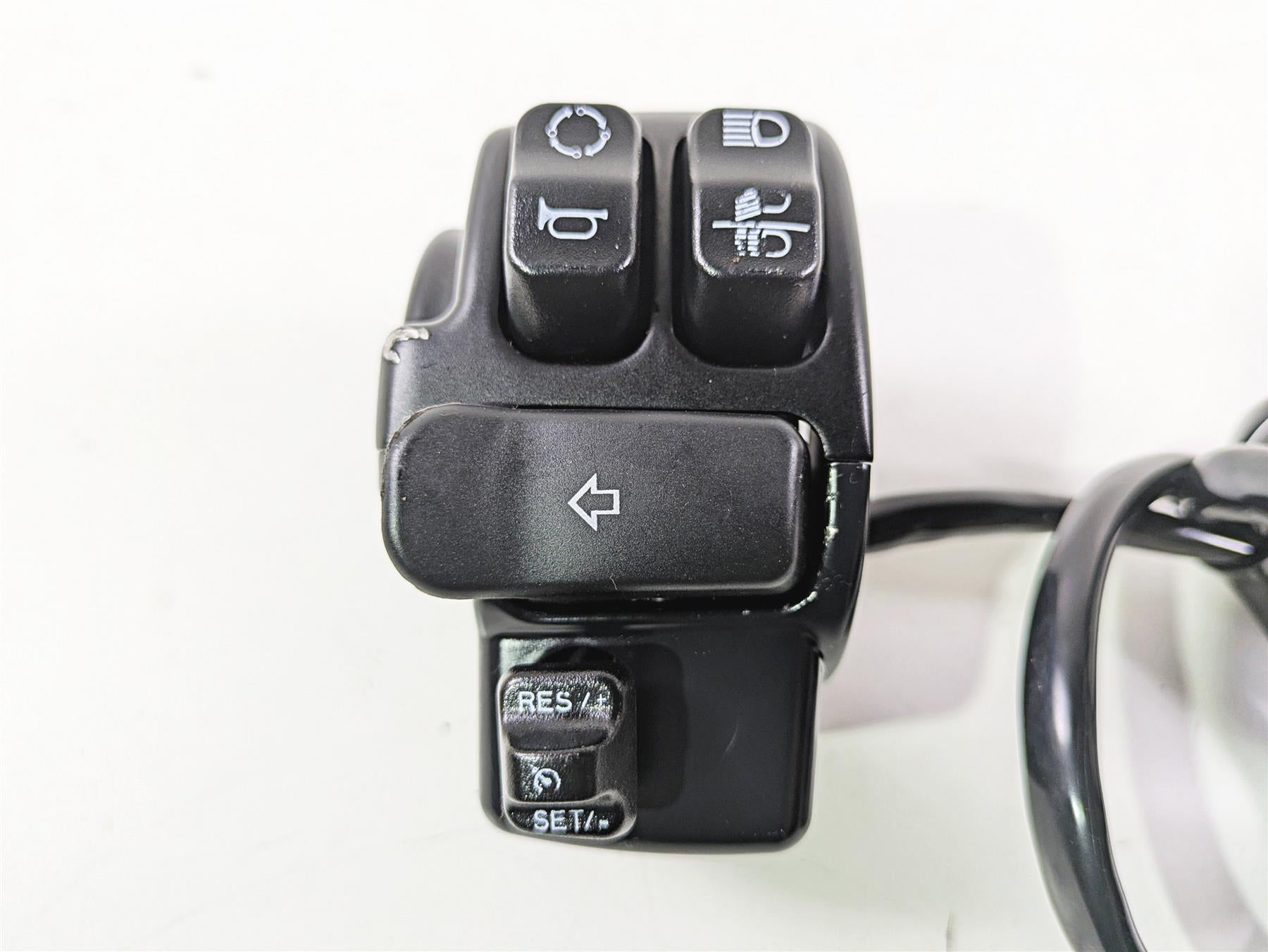 2022 Harley FXLRS Softail Low Rider Left Hand Control Switch Cruise 71500292 {{ shop.shopifyCountryName }} - Mototech271