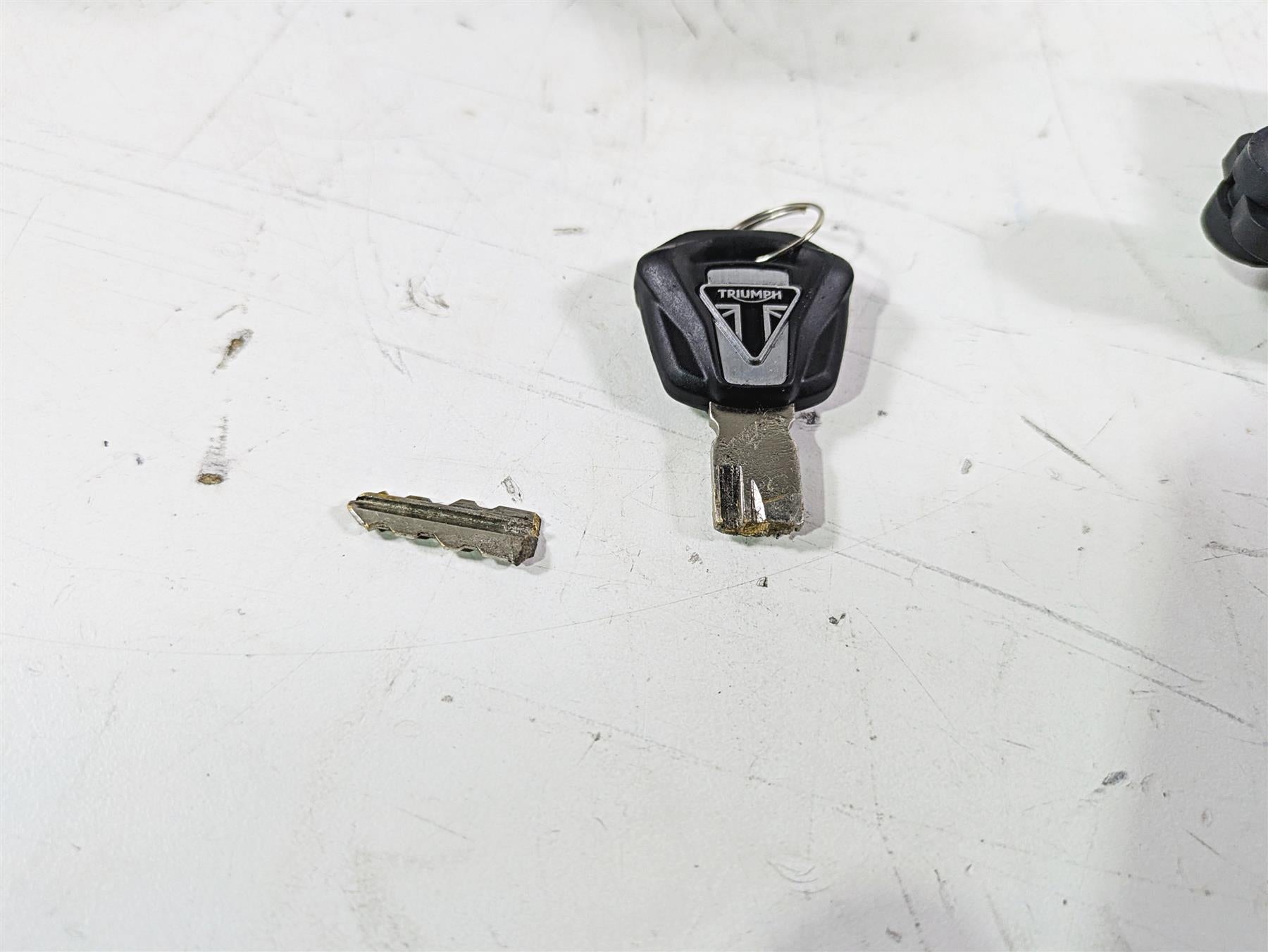 2020 Triumph Daytona 765 Moto2 Ignition Switch Key Immobilizer Set T2508501 {{ shop.shopifyCountryName }} - Mototech271
