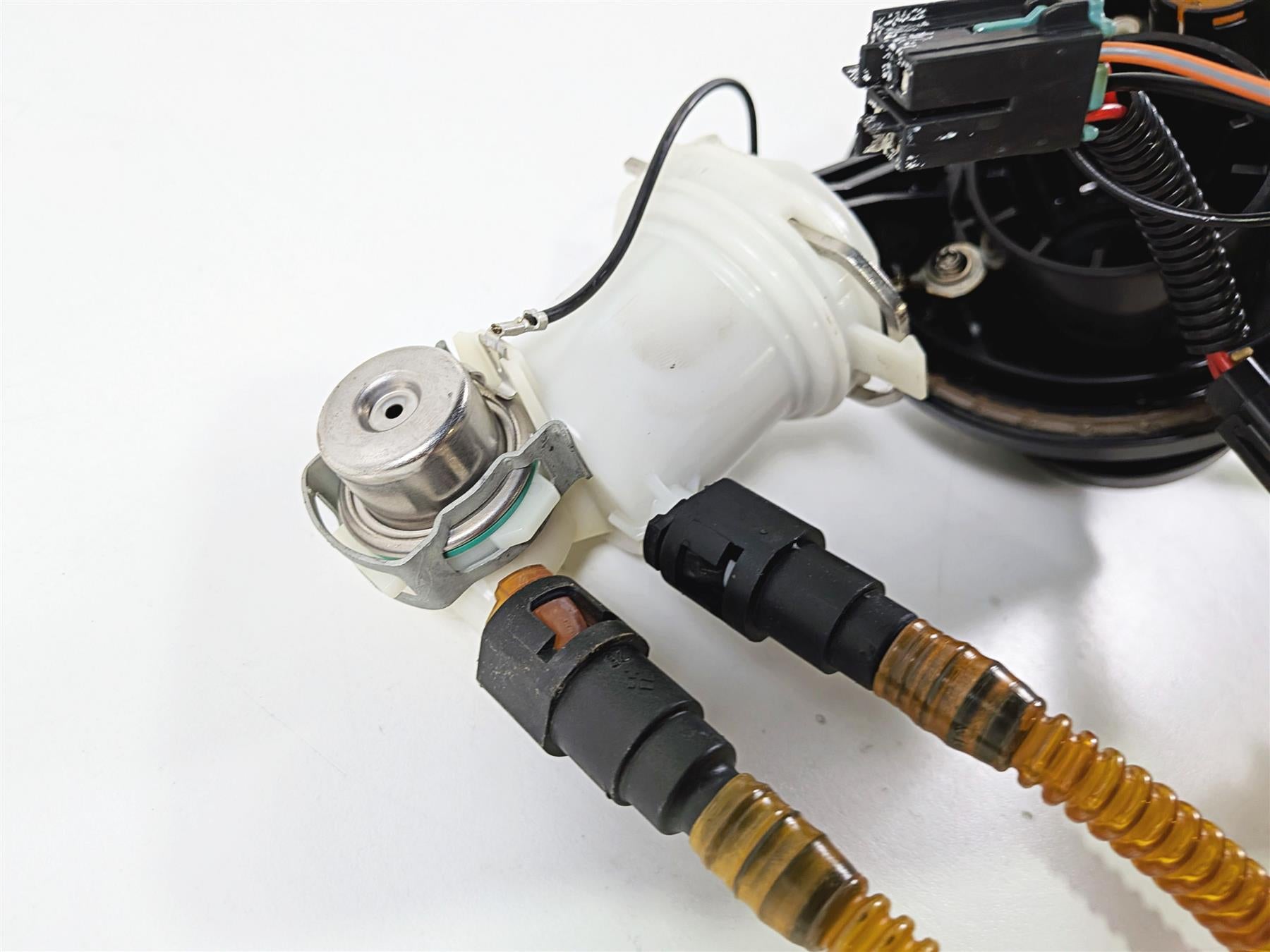 2011 Harley Touring FLHTCU CVO Electra Glide Fuel Gas Petrol Pump 75069-08C-Mototech271