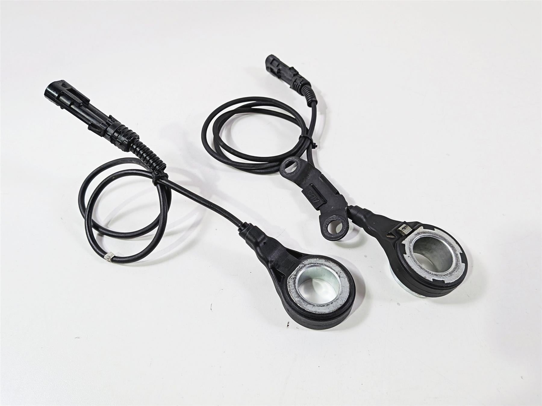 2018 Harley Touring FLHTCU Electra Glide Front Rear Abs Sensor Set 32700015-Mototech271