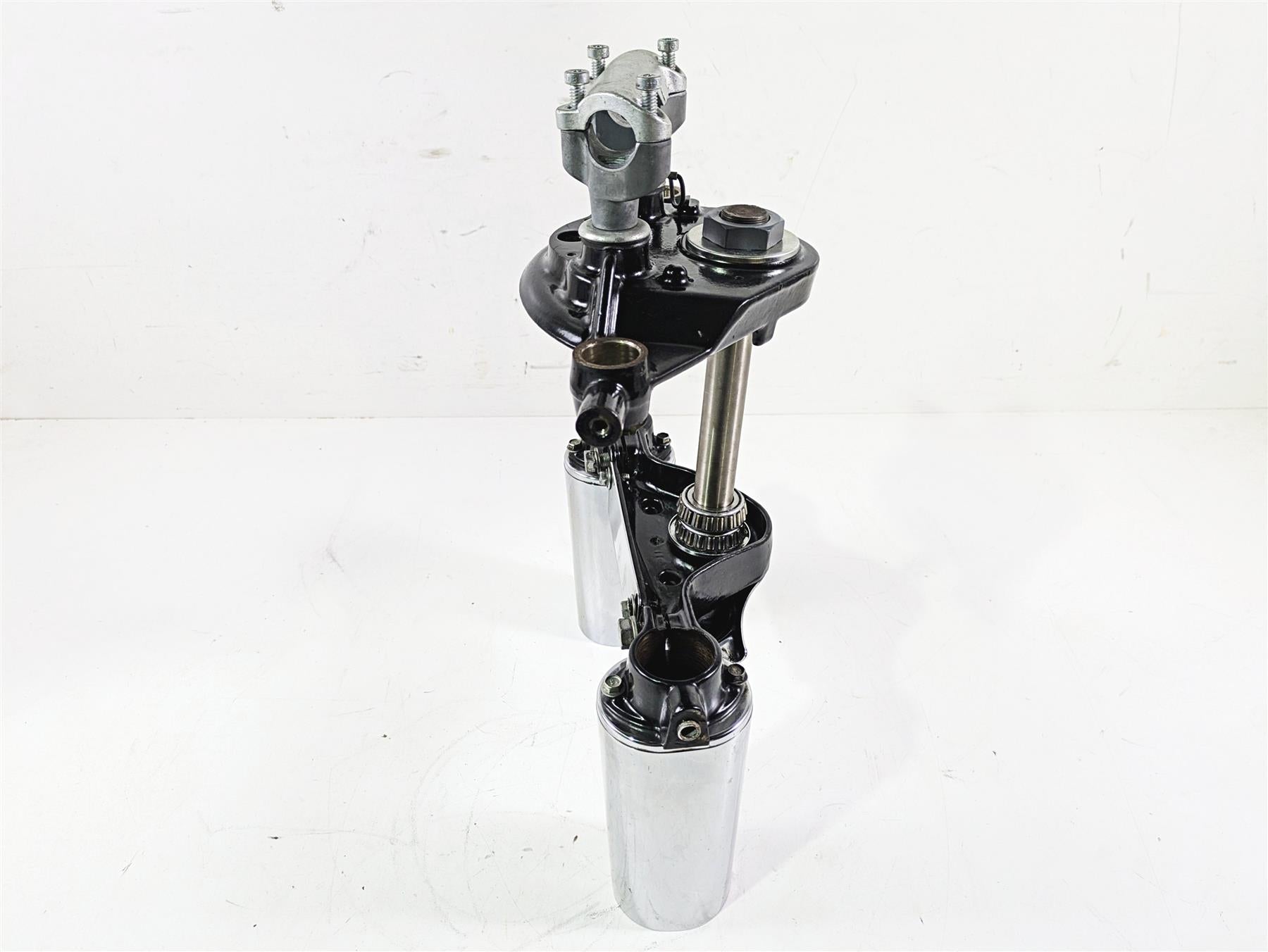 2011 Harley Touring FLHTCUSE CVO E-Glide Lower Upper Triple Tree Set 45446-09 {{ shop.shopifyCountryName }} - Mototech271