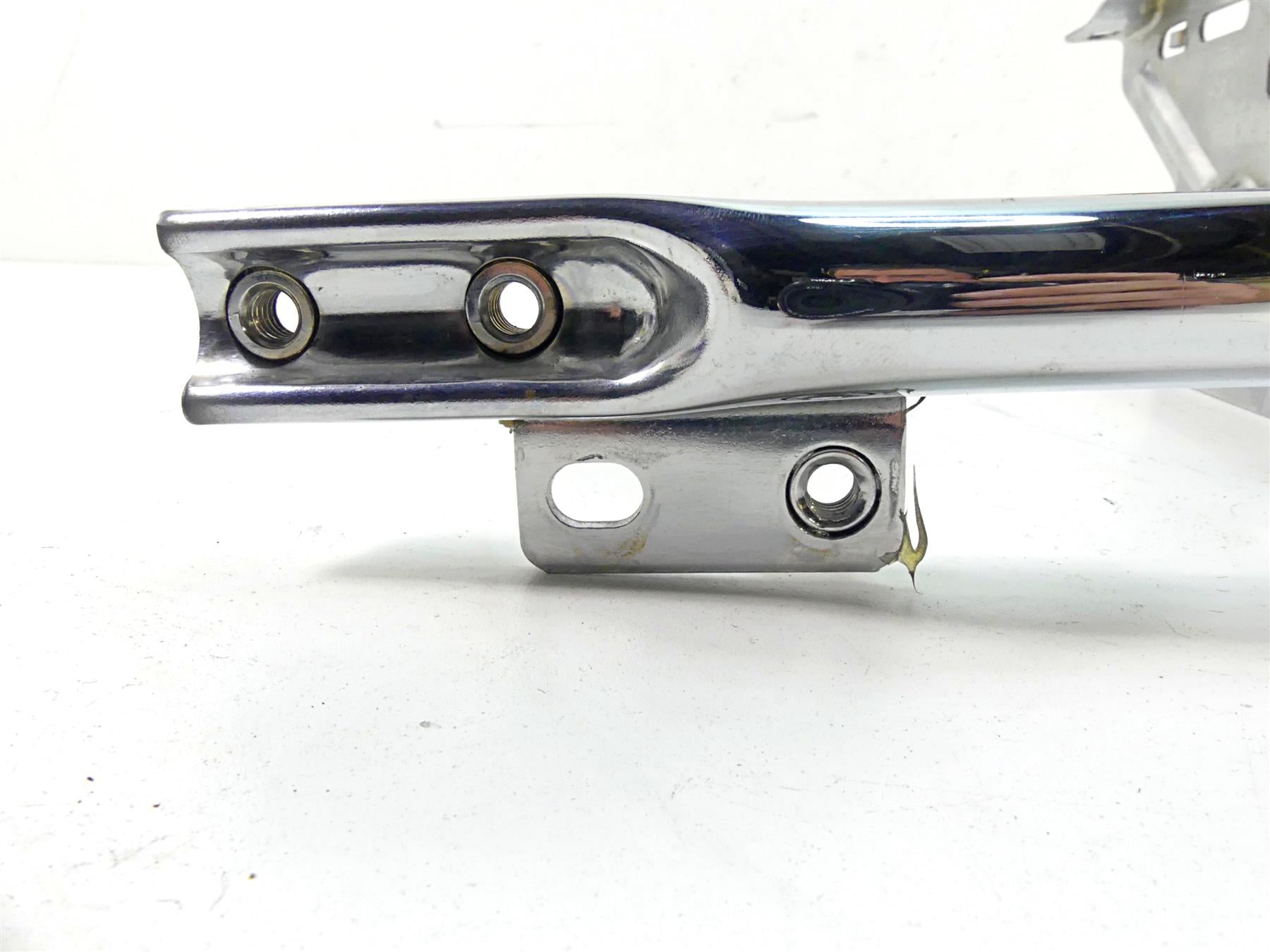 2004 Harley Touring FLHTCUI Electra Glide Rear Plate Holder & Mount 53422-97 {{ shop.shopifyCountryName }} - Mototech271