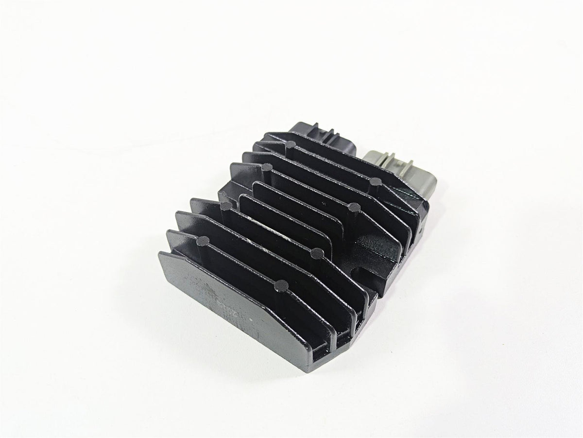 2016 Kawasaki ZX10R Ninja Rectifier Voltage Regulator 21066-0748 {{ shop.shopifyCountryName }} - Mototech271
