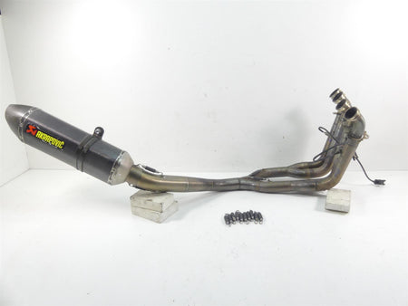 2012 BMW S1000RR K46 Akrapovic Carbon Evolution Racing Exhaust Set S-B10R1-RC {{ shop.shopifyCountryName }} - Mototech271