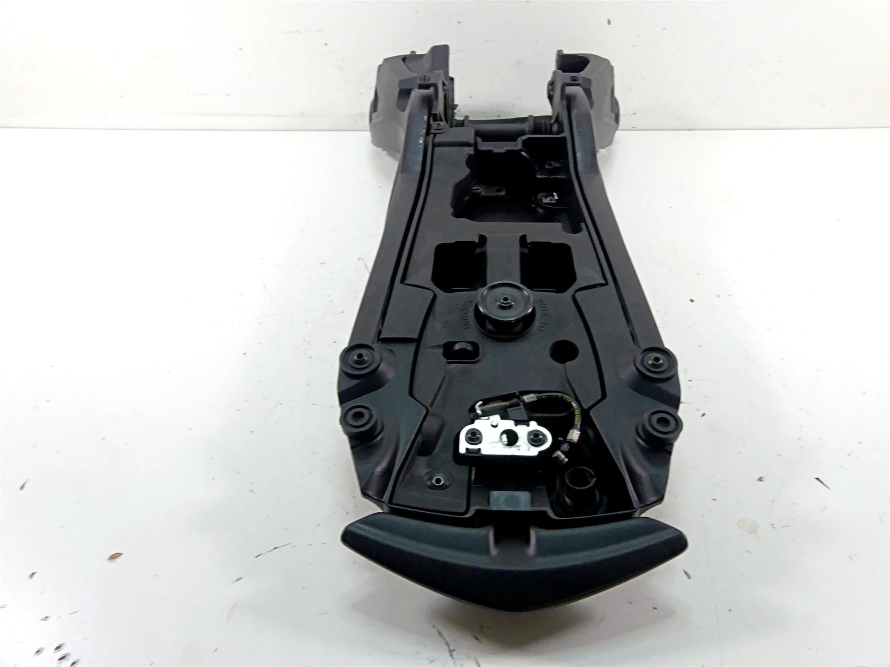 2013 Ducati Diavel Red Subframe Inner Fender & Handle 47110223CB 47110213CB {{ shop.shopifyCountryName }} - Mototech271