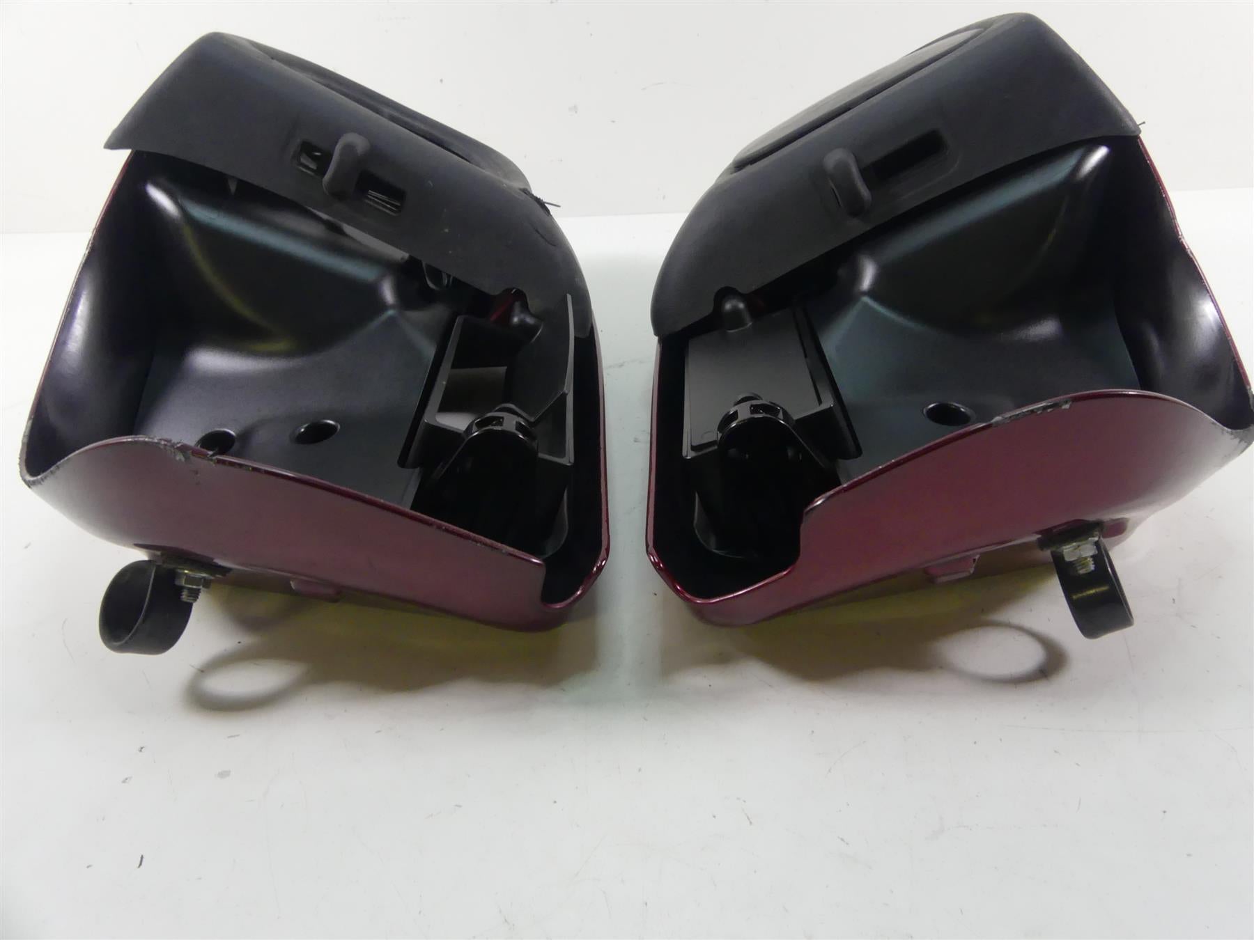 2017 Harley Touring FLHTKL Electra Glide Left Right Lower Leg Fairings 57100112 {{ shop.shopifyCountryName }} - Mototech271