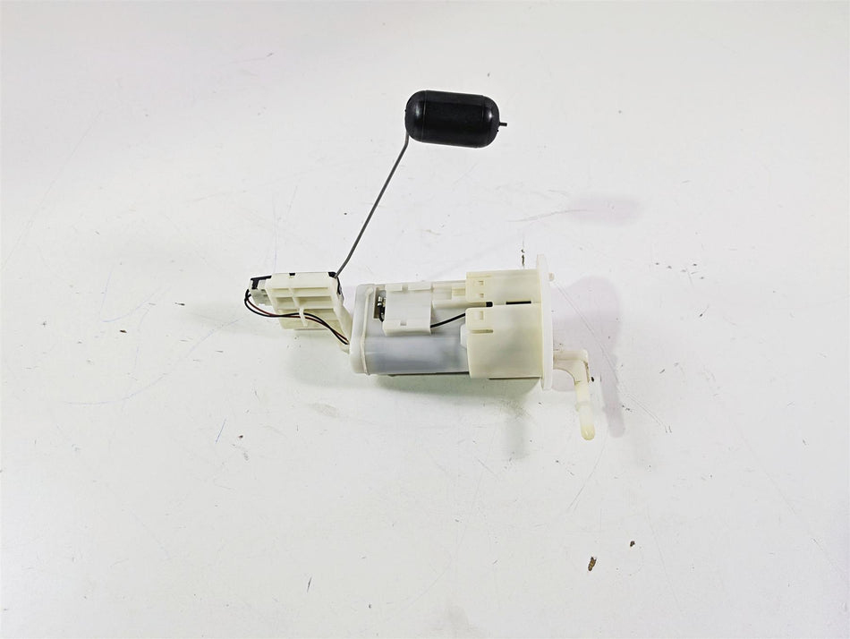 2020 Suzuki V-Strom 1050 XT Fuel Gas Petrol Pump & Sending Unit 15100-28K00 {{ shop.shopifyCountryName }} - Mototech271