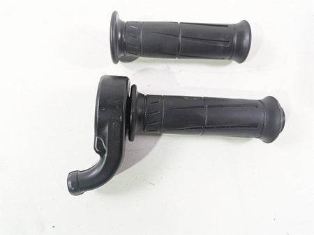 2024 Kawasaki ZX6R ZX636 Ninja Throttle Grip Handle Set 46019-0020 {{ shop.shopifyCountryName }} - Mototech271