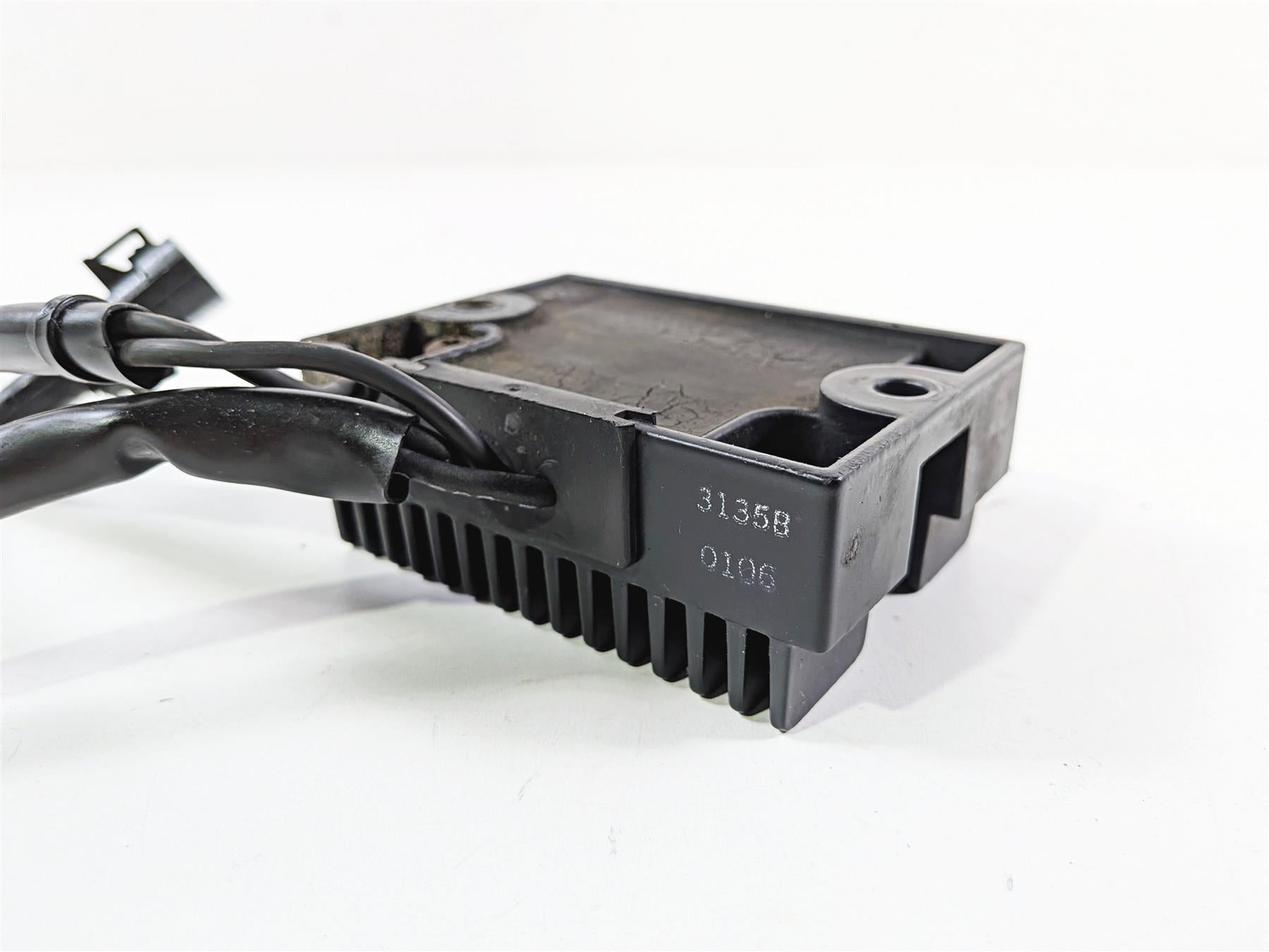 2006 Harley Sportster XL883 Low Rectifier Voltage Regulator 74523-04 {{ shop.shopifyCountryName }} - Mototech271