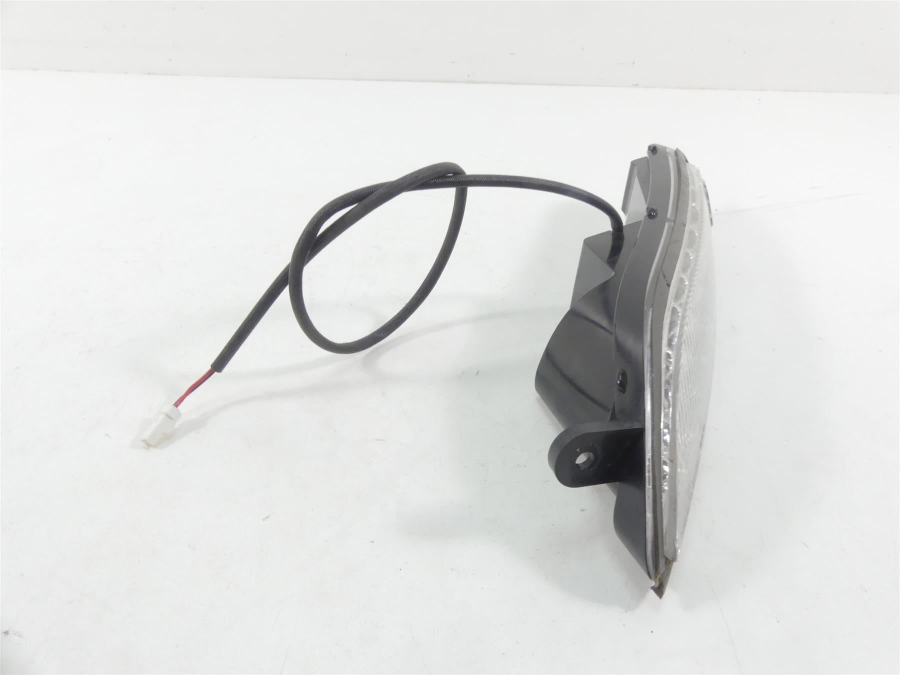 2016 Indian Chieftain Dark Horse Right Front Led Blinker Turn Signal 2412455 {{ shop.shopifyCountryName }} - Mototech271