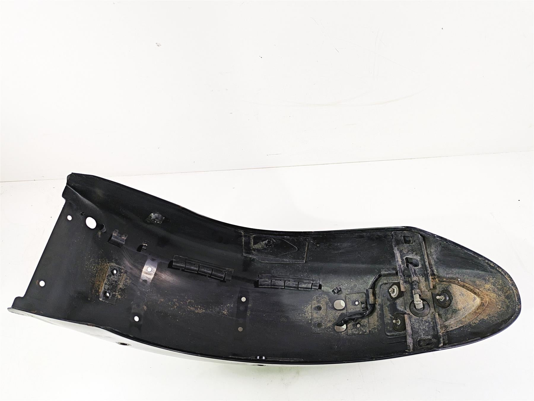 2007 Yamaha XVS1300 V-Star Rear Fender & Taillight Tail Light 3D8-21610-00 {{ shop.shopifyCountryName }} - Mototech271