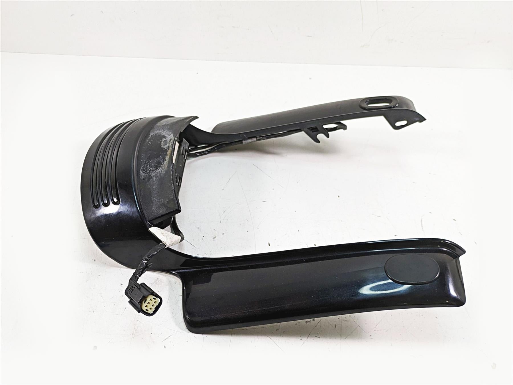 2013 Harley Touring FLHX Street Glide Rear Fascia Fender Wing Fairing 59739-09 {{ shop.shopifyCountryName }} - Mototech271